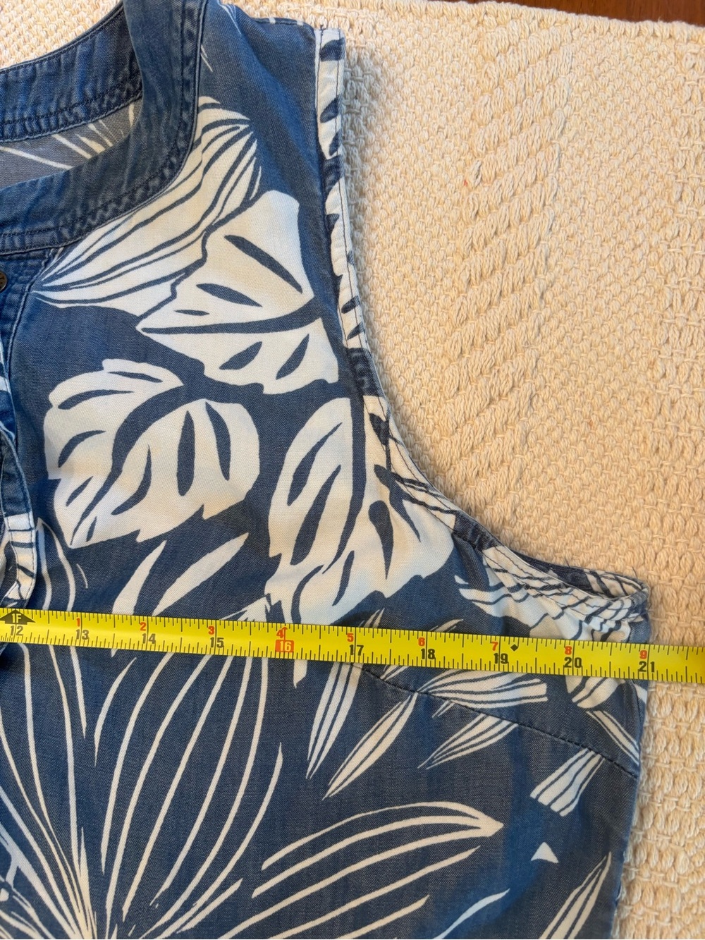 Tommy Bahama Blue & White Floral Midi Dress Large - Picture 5 of 7